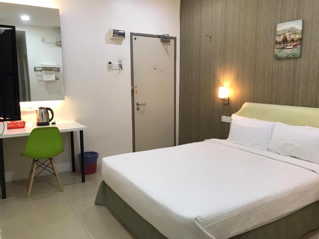 Alor Akar Guest House Kuantan Extérieur photo